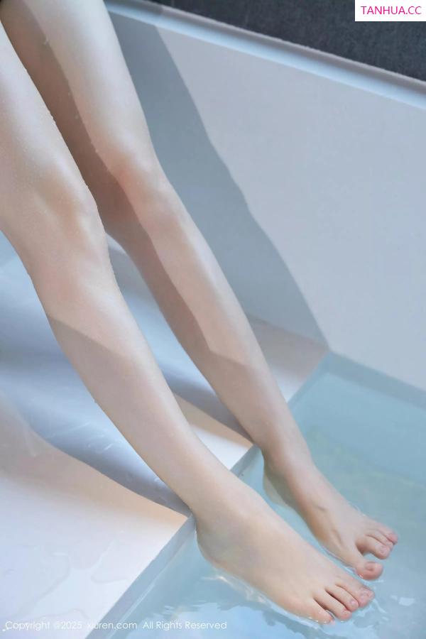 徐嘉乐 徐cake [XiuRen]高清写真图 2025.03.18 No.10031 养乐多Doll 美臀性感第24张图片